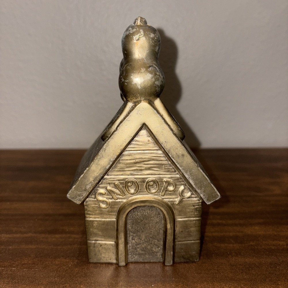 1958 Vintage Leonard Metal Peanuts Snoopy On Dog House Coin Bank Silver Plate
